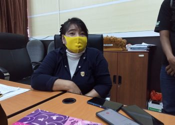 Warga Tumbang Kasai Sampaikan Protes Tentang Oknum Kepala Sekolah Baru