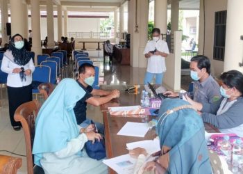 DPRD Barsel dan Sekretariat PN Buntok Ikutin Vaksinasi Dosis Ketiga