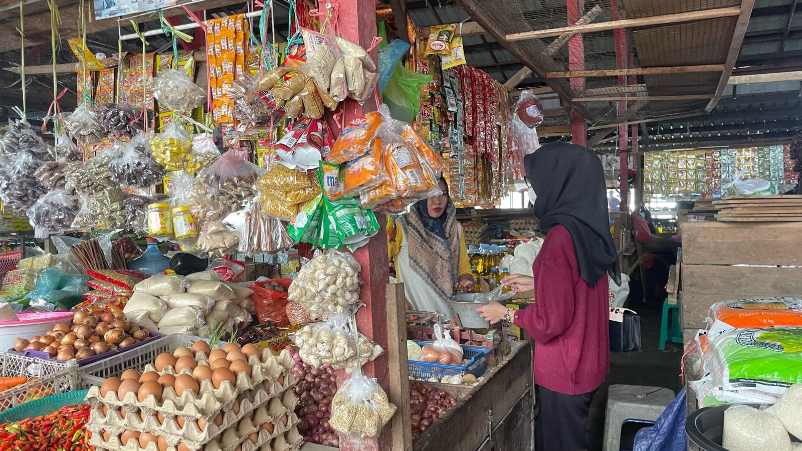 Harga Bapok Turun Pasca Lebaran