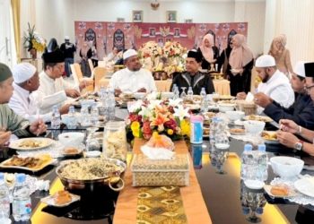 Bupati Dampingi Perpisahan rombongan Habib Syech Abdul Qodir Assegaf