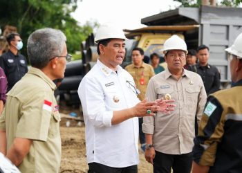 Bupati Barut Tinjau Pembangunan Jembatan Tumpung Laung – Sikan