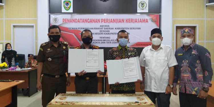 DPRD Seruyan dan Kejari Seruyan Teken MoU
