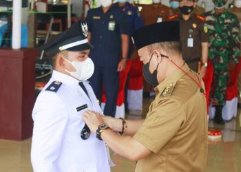 Lantik Kades, Bupati Ingatkan Pelayanan Wajib Maksimal