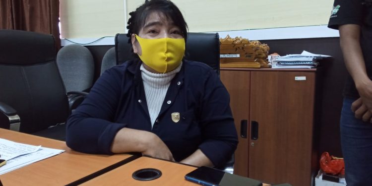 Warga Tumbang Kasai Sampaikan Protes Tentang Oknum Kepala Sekolah Baru