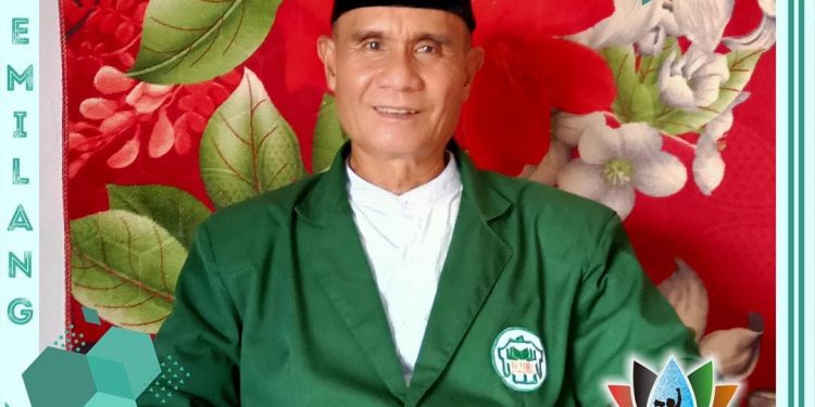 Inspiratif,Ini Motivasi Khairuddin Asal Seruyan Memulai Kuliah S1 Di Usia 54 Tahun