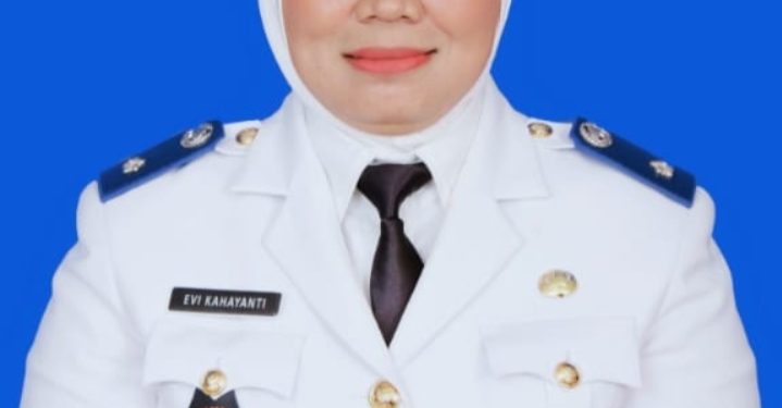 Lurah Panarung Ajak Warga Peduli Lingkungan Sekitar