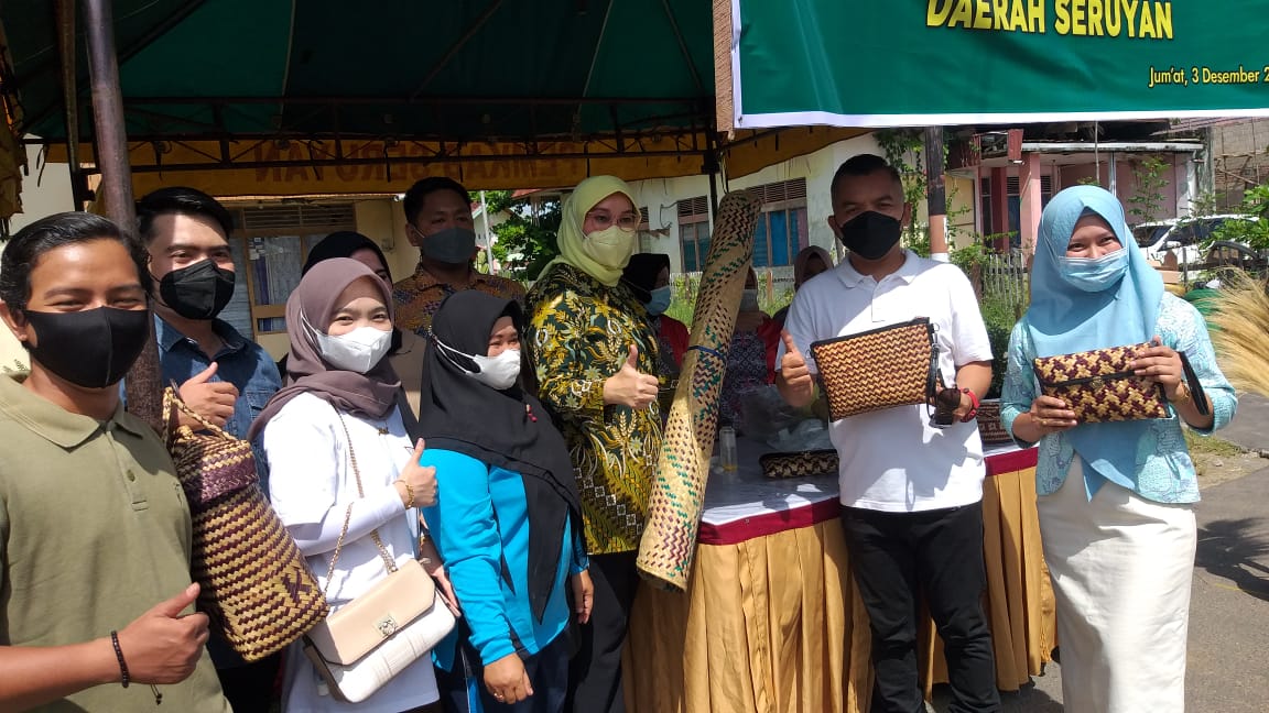 Komunitas Pecinta UMKM Seruyan Gelar Bazar