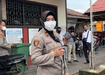 Kapolsek Pahandut Selidiki Runtuhnya Bangunan SD Di Kelurahan Mendawai 