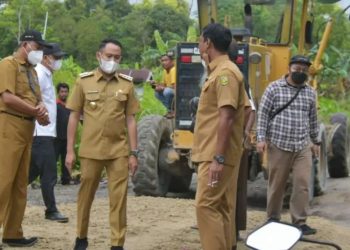Wali Kota Palangka Raya, Tinjau Proyek Peningkatan Jalan