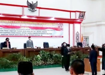 PAW Wakil Ketua dan Anggota DPRD Barsel Resmi Dilantik