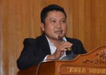 Warga Harapkan Perbaikan Jalan Tanah Mas    