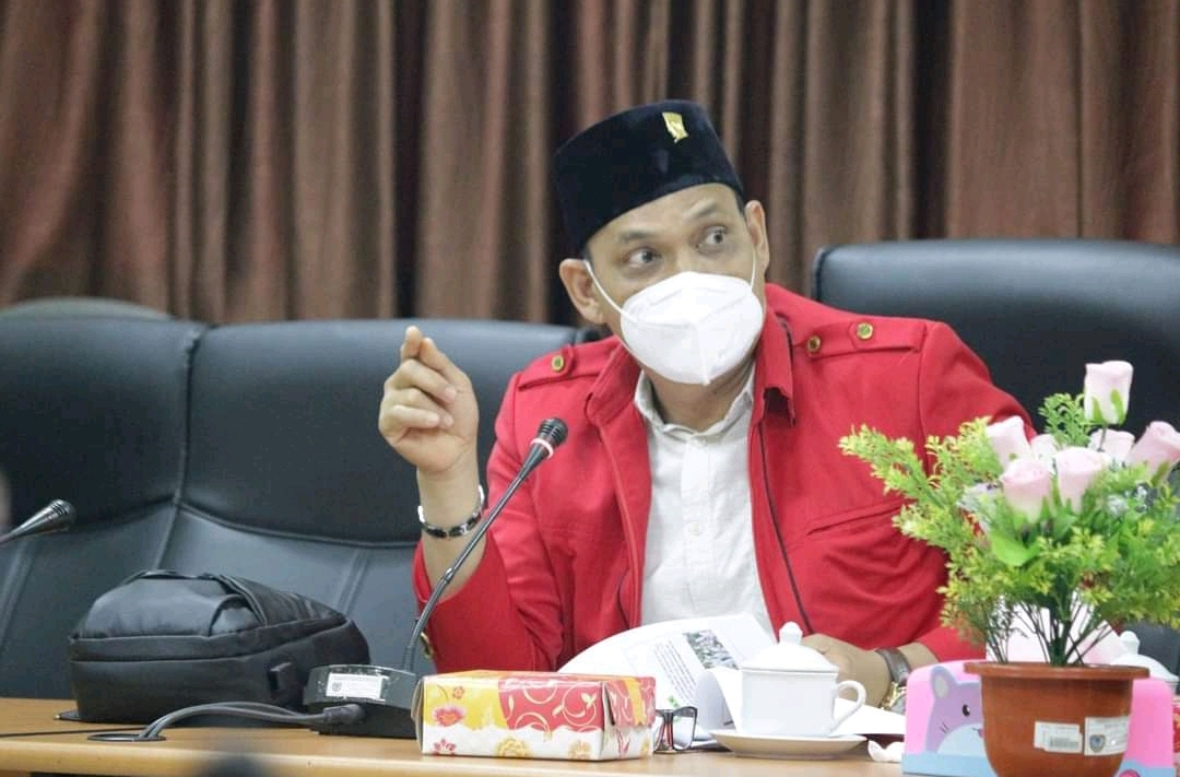 PBS Harus Mau Terima Karyawan Lokal