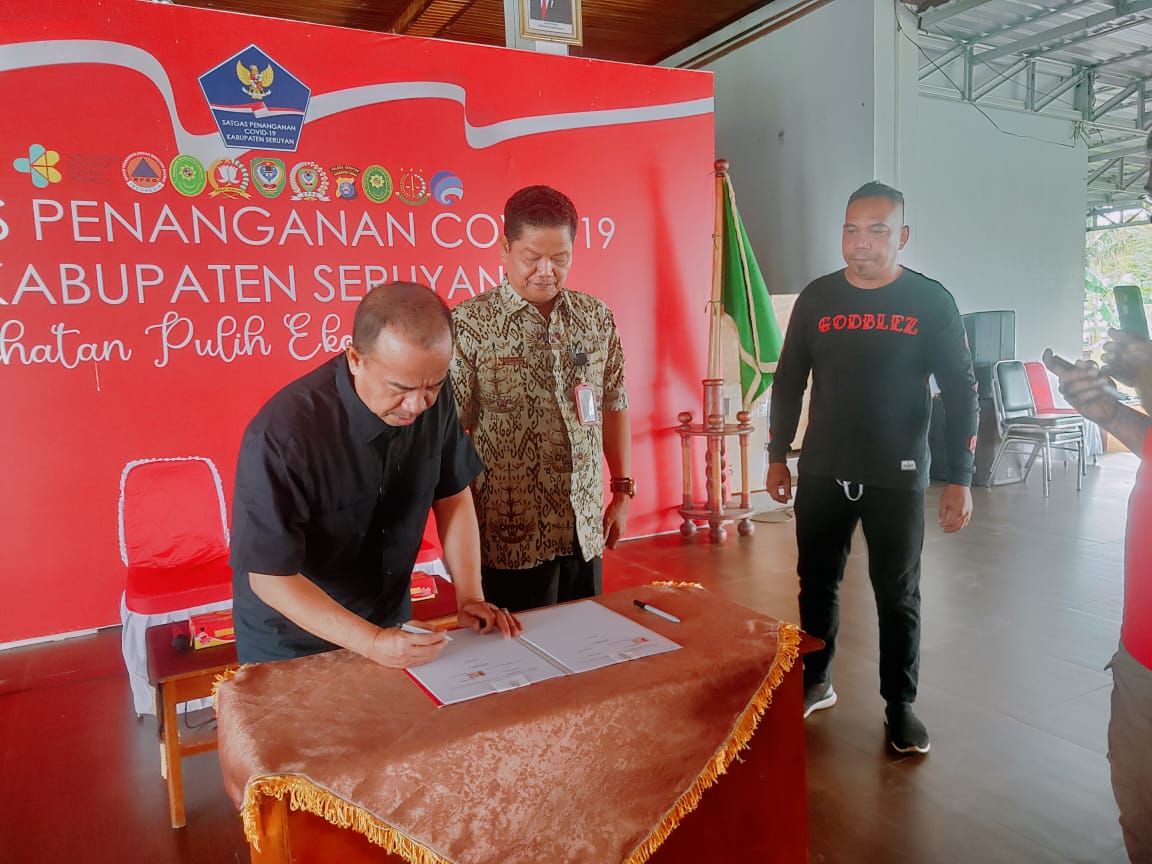 Disdukcapil dan Dinsos Teken Perjanjian Kerjasama