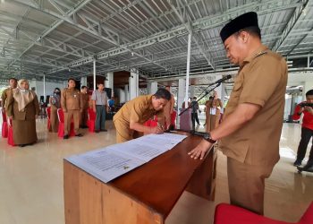 Bupati Seruyan Lantik 8 Pejabat Struktural 