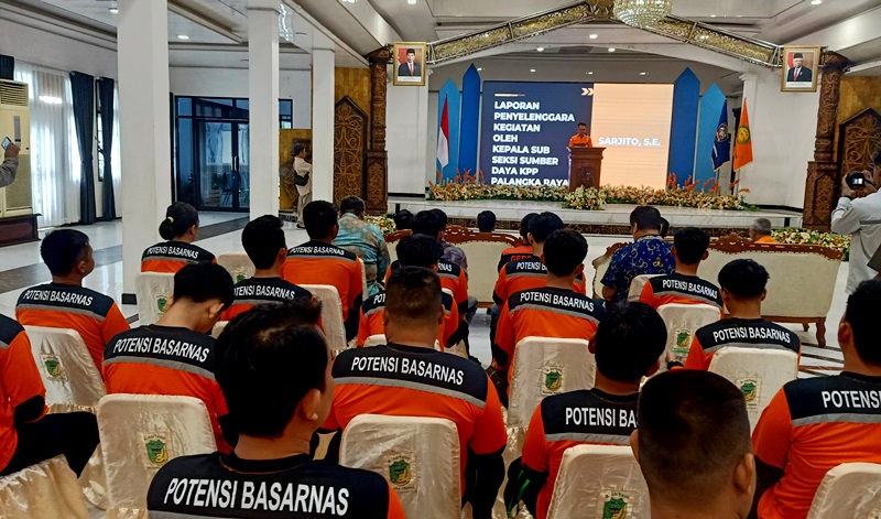 Melaksanakan Kegiatan Pelatihan Teknis Teknik Pertolongan Dipermukaan Air Water Rescue