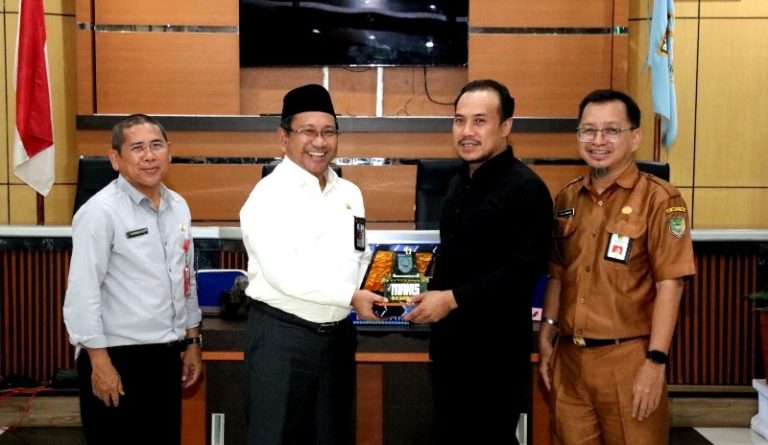 Konsultasi Terkait Perusda, DPRD Barut Kunker ke Pemkab Banjar