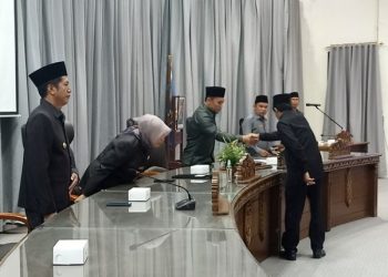 F-PD Sampaikan Pemandangan Umum Terhadap Raperda Pengelolaan Persampahan