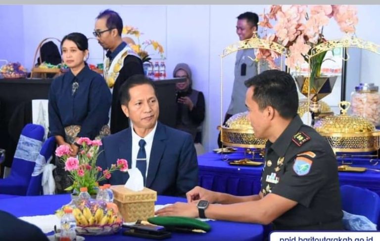 Pj Bupati Barut Hadiri Acara Wisuda Ke XI Politeknik Muara Teweh