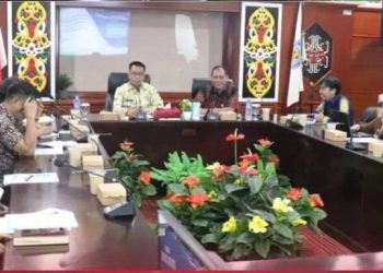 Pj Bupati Mura Buka Forum Komunikasi Implementasi Pencapaian UHC