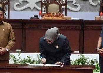 DPRD Kalteng Resmi Tutup Masa Persidangan II dan Buka Masa Persidangan III Tahun 2025 Melalui Rapat Paripurna