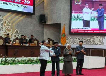 DPRD Kalteng Gelar Rapat Paripurna RPJMD 2025–2029, Pemprov Serahkan Naskah Resmi