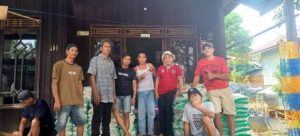 Dewan Berikan Bantuan Beras Kepada Warga Terdampak Banjir di Desa Bintang Ninggi II