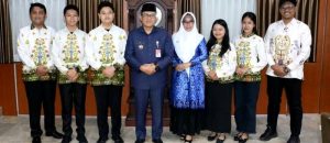 Pj Bupati Beri Apresiasi Empat Pemuda Berbakat Wakili Barut di GBN Tingkat Provinsi