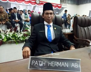Dampak Positif Penebaran Bibit Ikan di Dam Trahean untuk Kesejahteraan Masyarakat dan Ekosistem