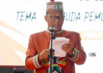 Pelantikan Damang Kepala Adat di Mura