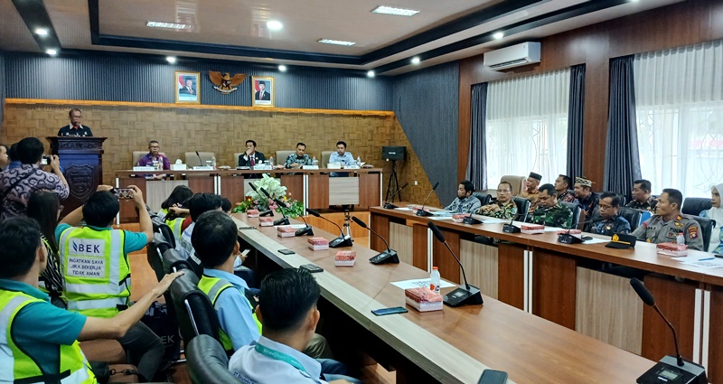 RIPPM PT BEK Dimatangkan Melalui Konsultasi Publik di Muara Teweh