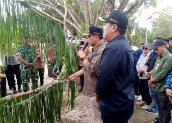 Pemkab Barut Komitmen Tuntuaskan Tiga Pembangunan Jembatan